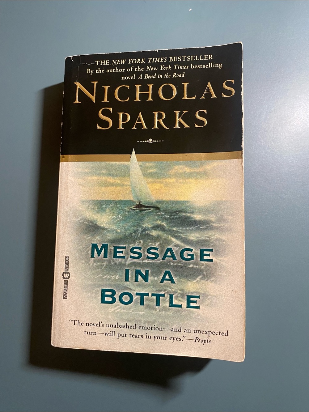 Nicholas Sparks "Message in a Bottle" Paperback - Black & Cream Cover